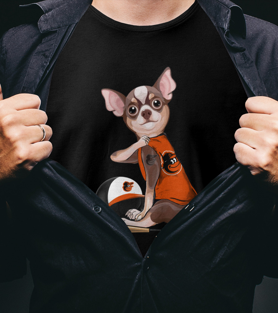 Baltimore Orioles Chihuahua Baseball Fan With Bat And Helmet T-Shirt