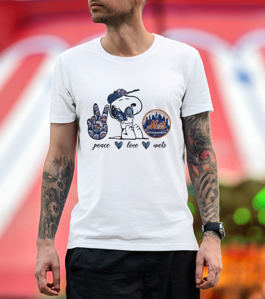 Peace Love Mets Snoopy T-Shirt