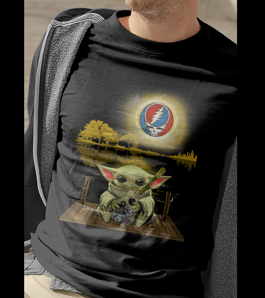 Grateful Dead Lightning Skull With Baby Yoda Playing Guitar On Dock And Sunset T-Shirt