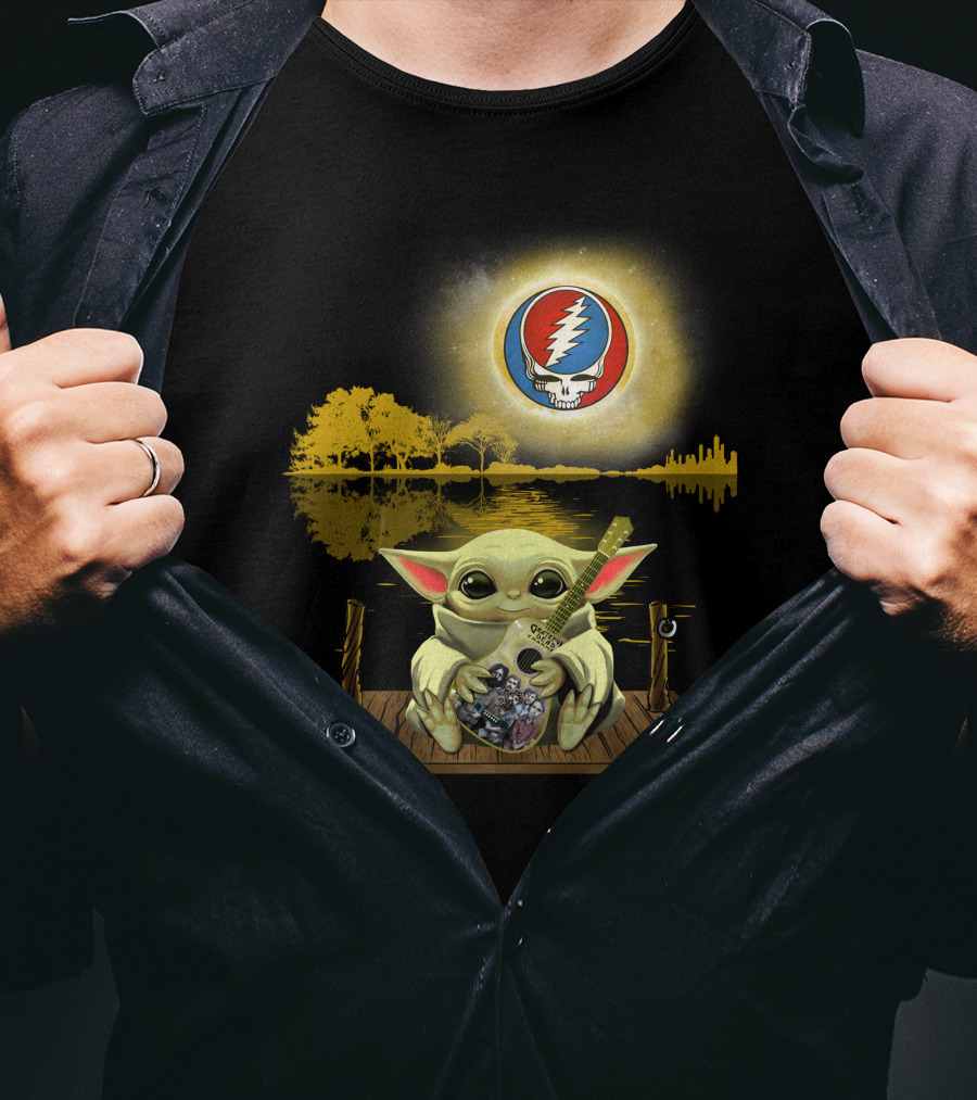 Grateful Dead Lightning Skull With Baby Yoda Playing Guitar On Dock And Sunset T-Shirt