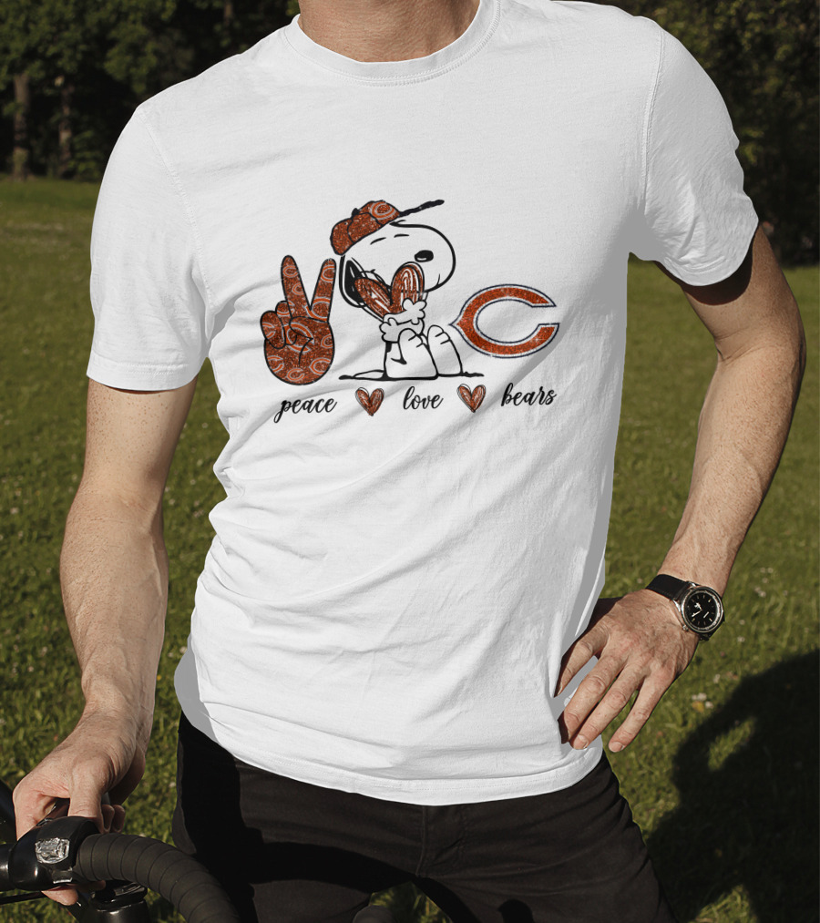 Peace Love Snoopy Chicago Bears T-Shirt