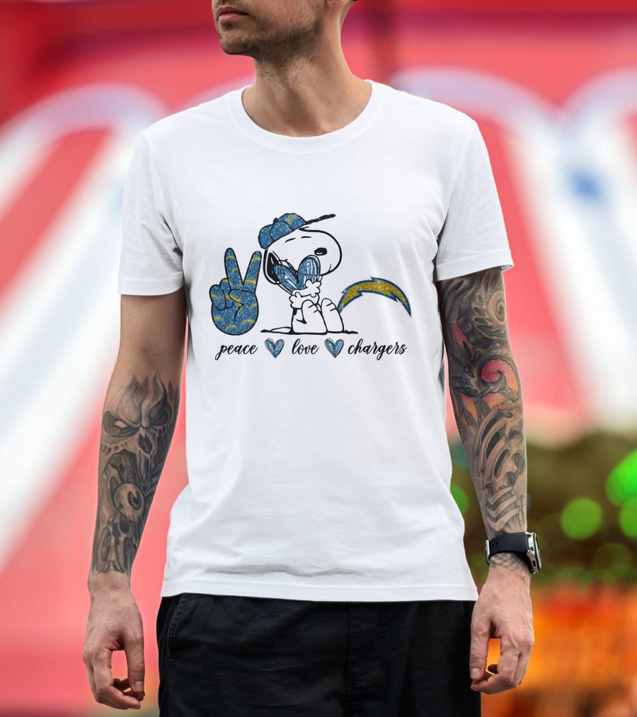 Peace Love Chargers Snoopy Football Fan T-Shirt