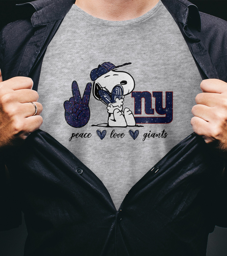 Peace Love NY Giants Snoopy Football Vintage Vibes T-Shirt