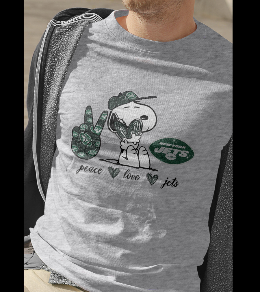 Peace Love New York Jets Snoopy Football Fan T-Shirt