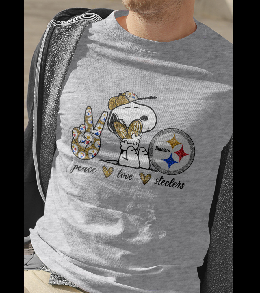 Peace Love Snoopy Steelers Football Hearts T-Shirt