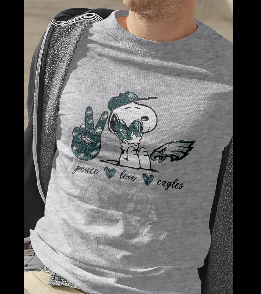 Peace Love Philadelphia Eagles Peanuts Snoopy NFL Football Fan T-Shirt