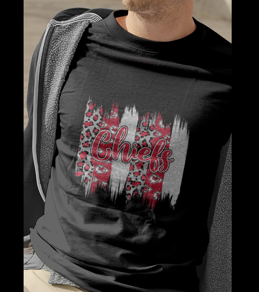 Chiefs Brushstroke Leopard Glitter T-Shirt