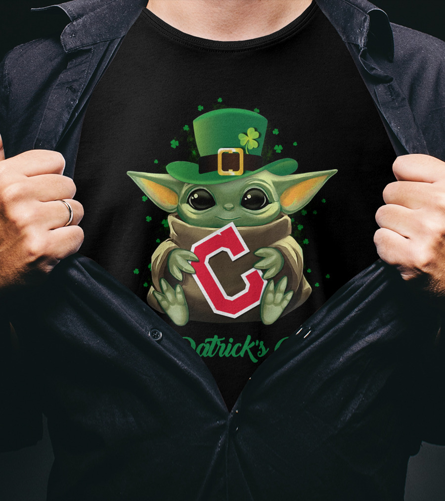 St. Patrick's Day Baby Yoda Cleveland Indians C T-Shirt