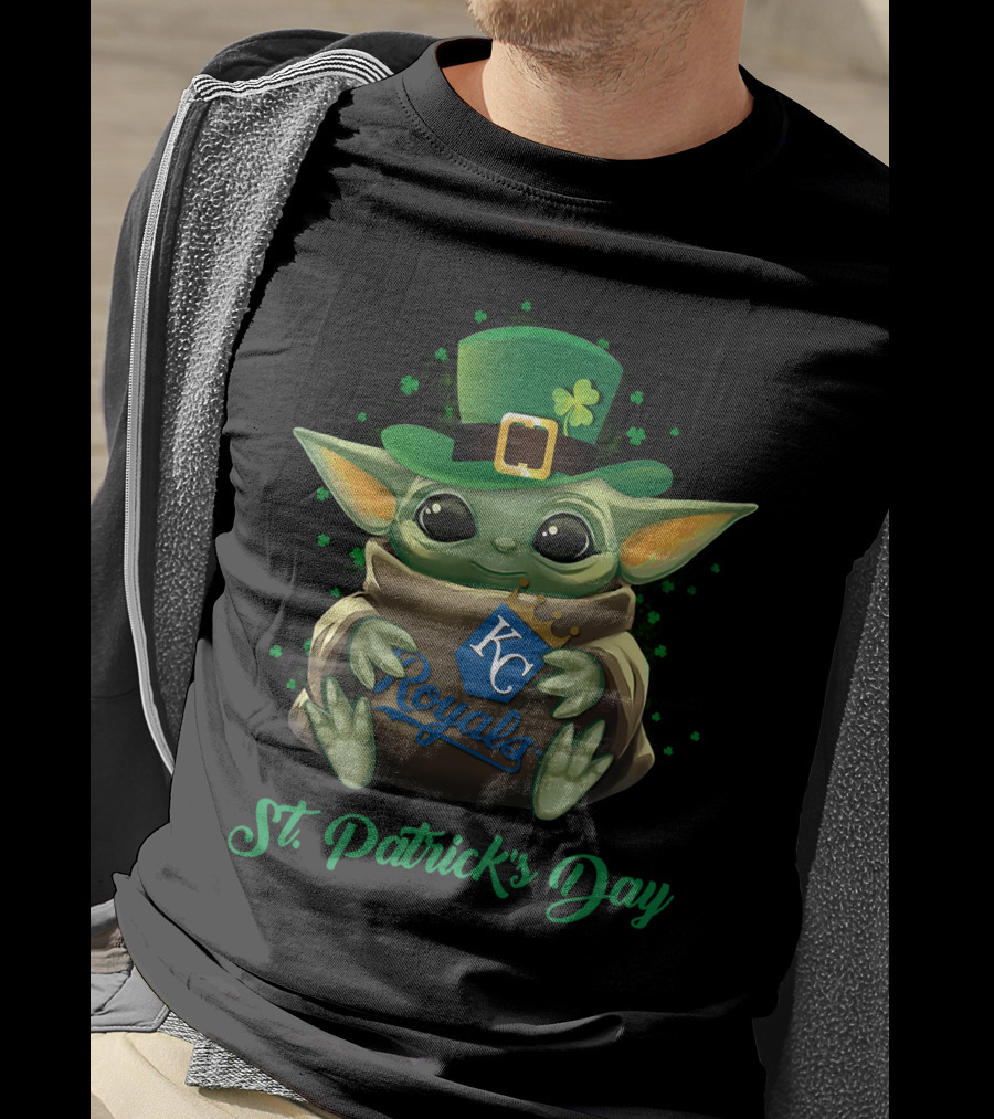 Kansas City Royals Baby Yoda St. Patrick's Day T-Shirt