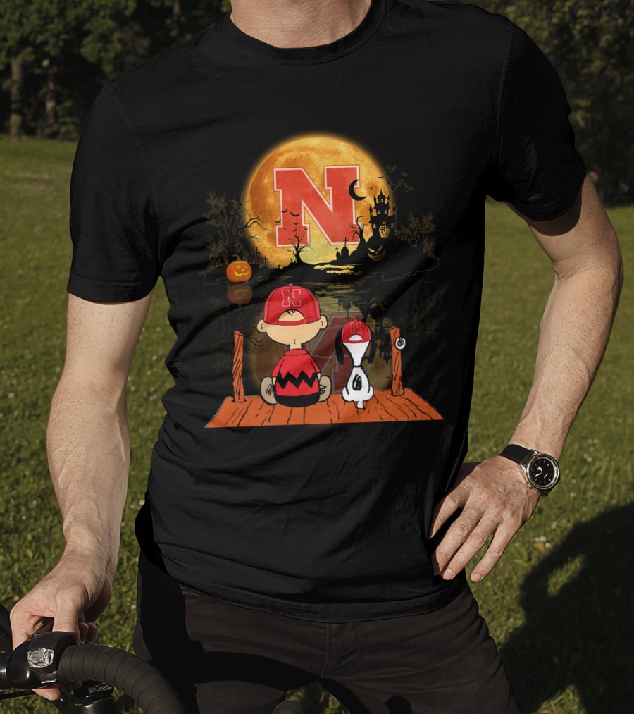 Nebraska Cornhuskers Halloween Peanuts Moon T-Shirt