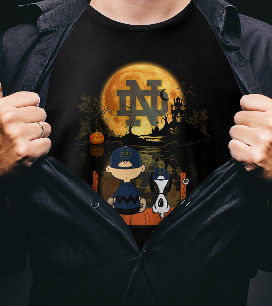 Notre Dame Fighting Irish Halloween Moonlit Scene With Peanuts Characters T-Shirt