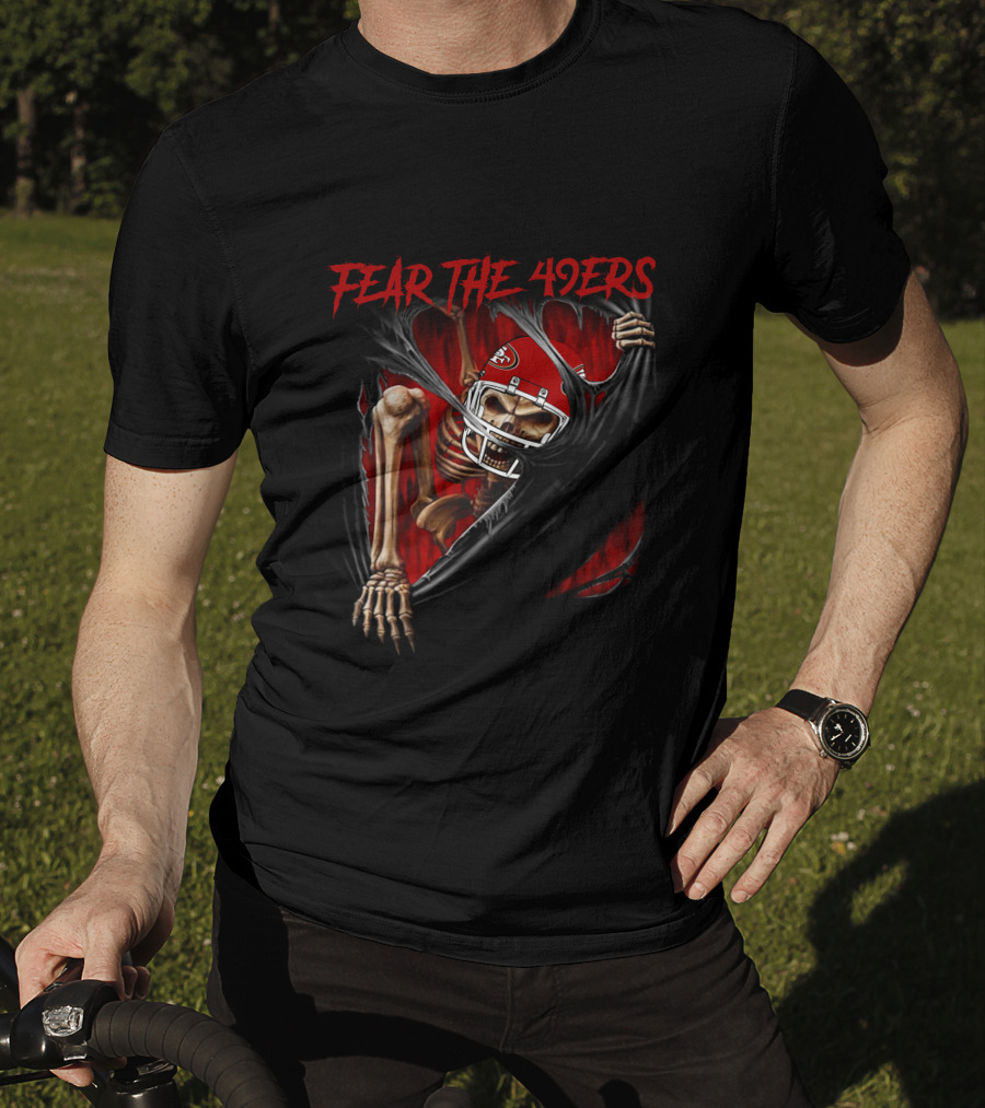 Fear The 49ers Skeleton NFL L1MTH San Francisco 515NFL T-Shirt