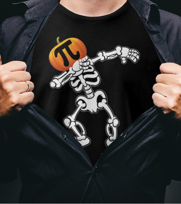 Halloween Skeleton With Pumpkin Head Dabbing Pi Math Fun T-Shirt