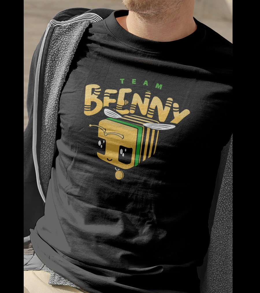 TEAM BEENNY Cute Bumblebee Cube Character T-Shirt