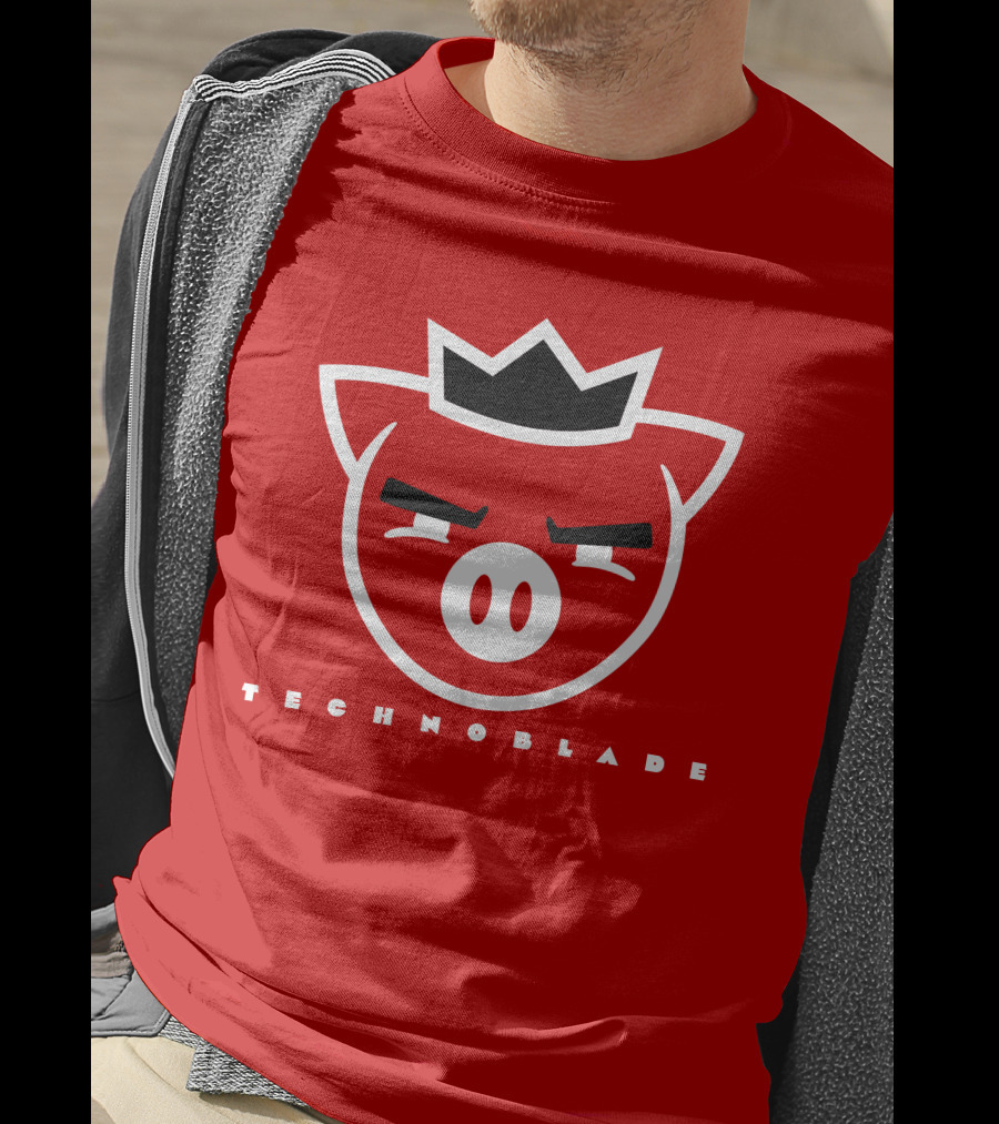 TECHNOBLADE Pig Crown T-Shirt