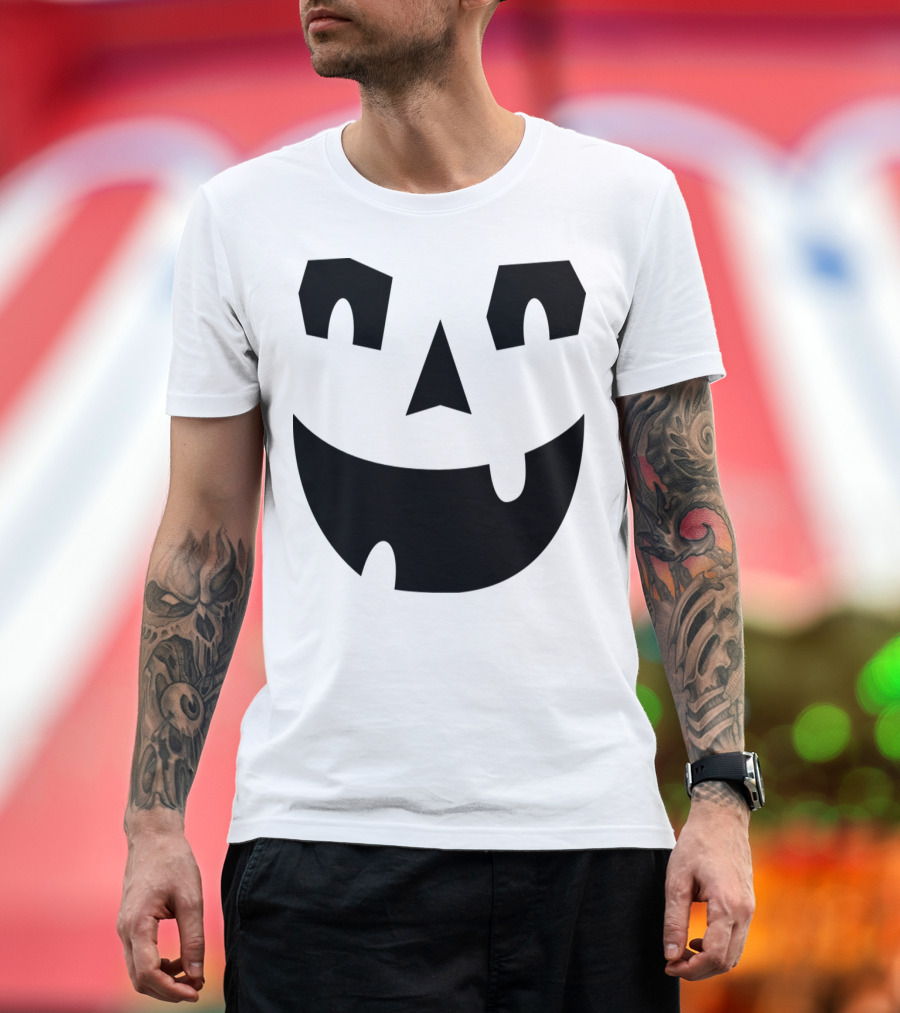 Jack O Lantern Pumpkin Face Smiling Carved Halloween T-Shirt