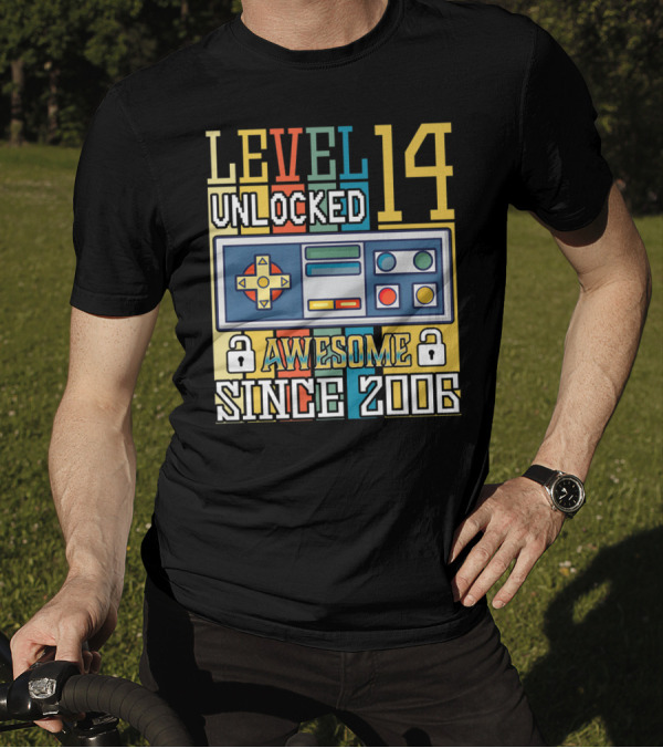Level 14 Unlocked Awesome Since 2006 Video Game Controller T-Shirt