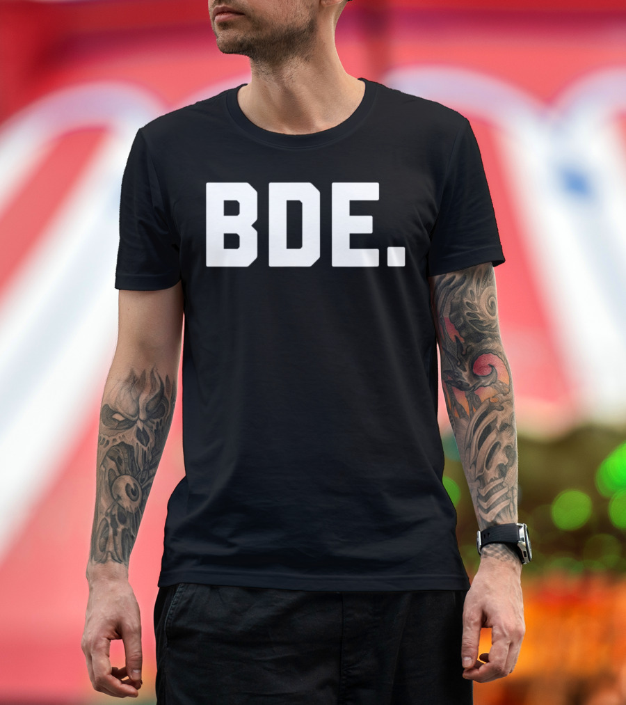 BDE Bold Text Minimalist T-Shirt