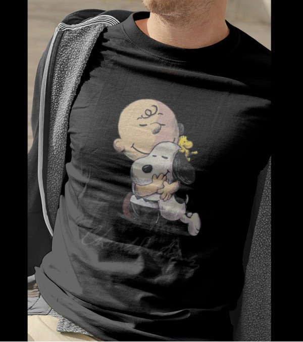Charlie Brown Hugging Snoopy Woodstock Signature Charlie Brown Snoopy T-Shirt