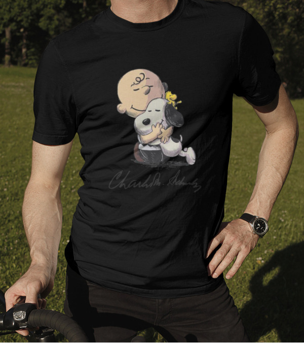 Charlie Brown Hugging Snoopy Woodstock Signature Charlie Brown Snoopy T-Shirt