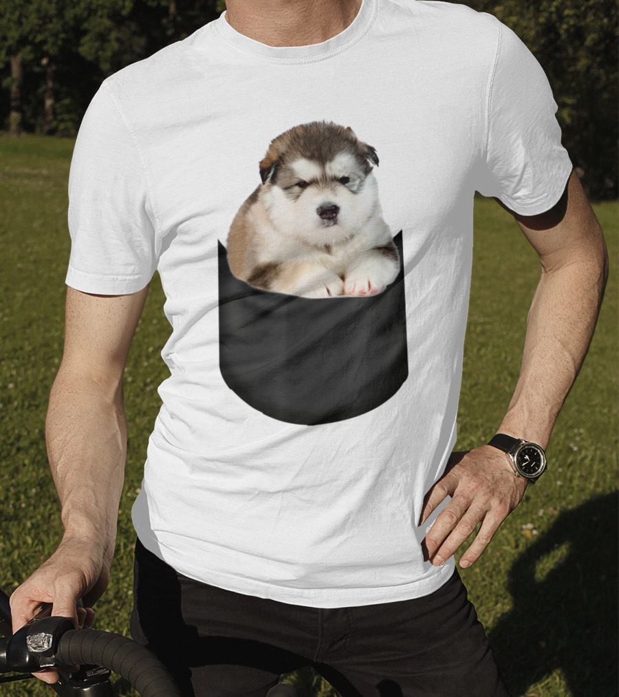 Alaskan Funny Dog In Pocket T-Shirt