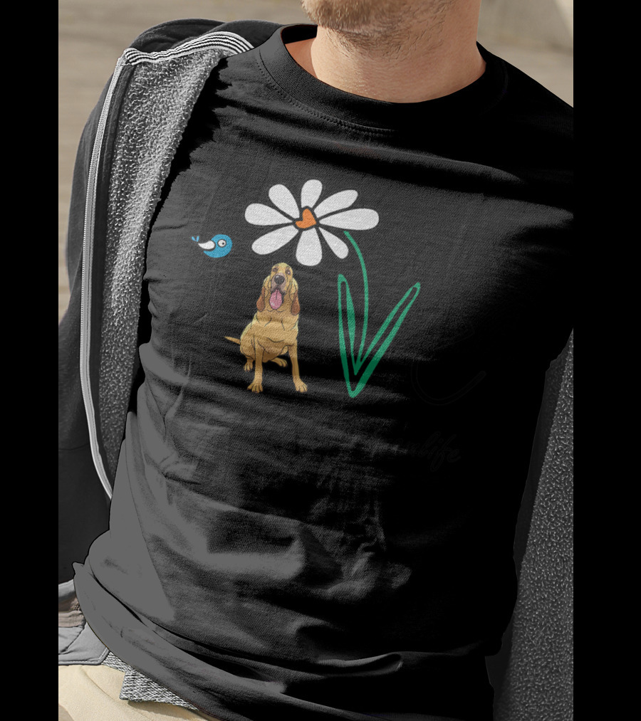 Bloodhound Mom Life Love Daisy Hashtag Bloodhoundmomlife T-Shirt