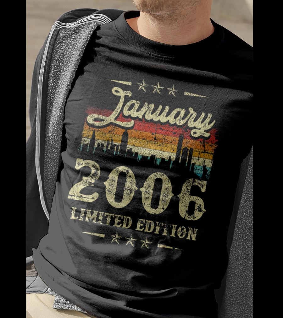 January 2006 Vintage Classic Stars Retro City Skyline T-Shirt