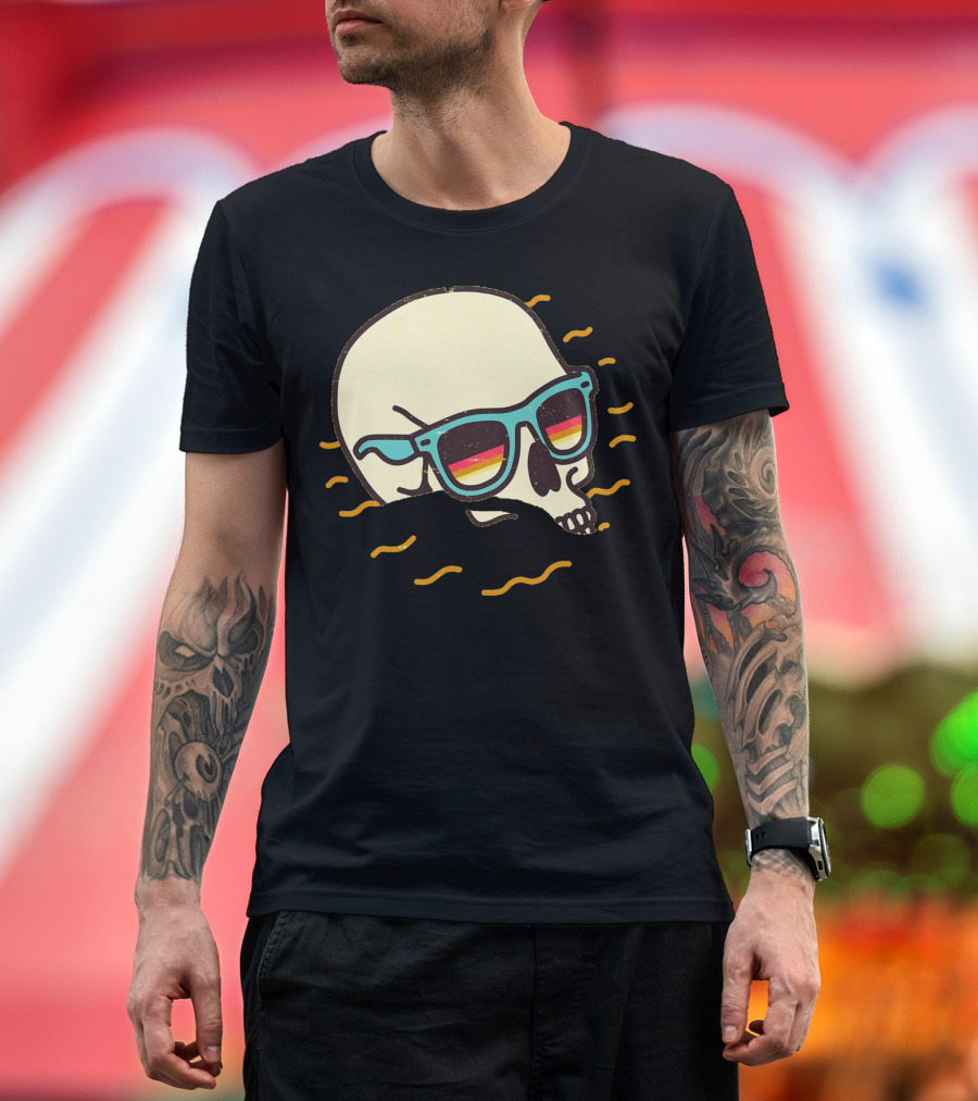 Retro Skull with Sunglasses and Beach Lover Vibes T-Shirt