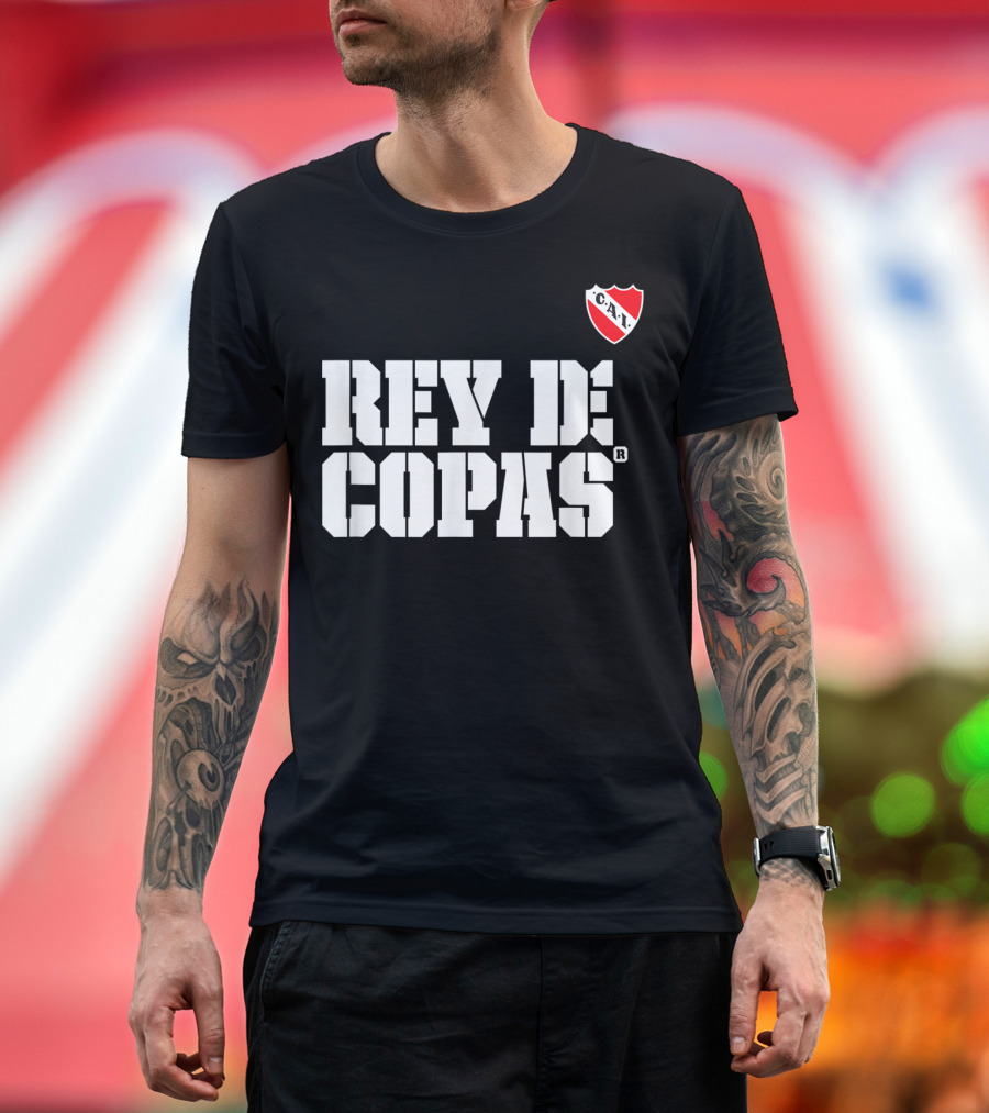 Rey de Copas C.A.I Club Atlético Independiente T-Shirt