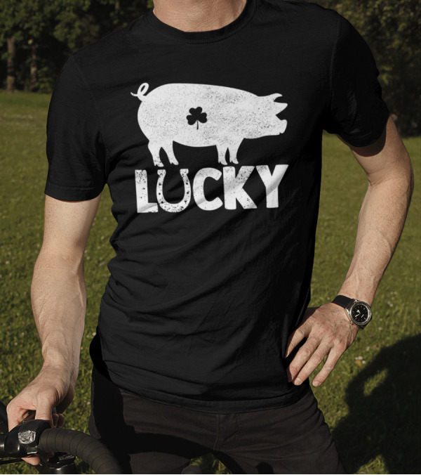 Lucky Shamrock Pig St. Patrick's Day T-Shirt