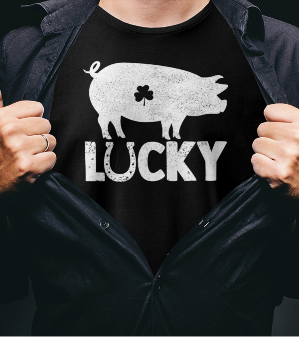 Lucky Shamrock Pig St. Patrick's Day T-Shirt