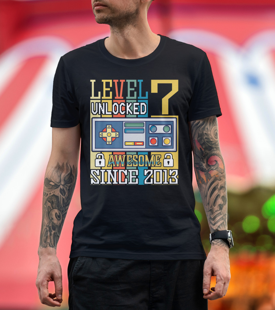 LEVEL 7 UNLOCKED AWESOME SINCE 2013 VIDEO GAME CONTROLLER T-Shirt