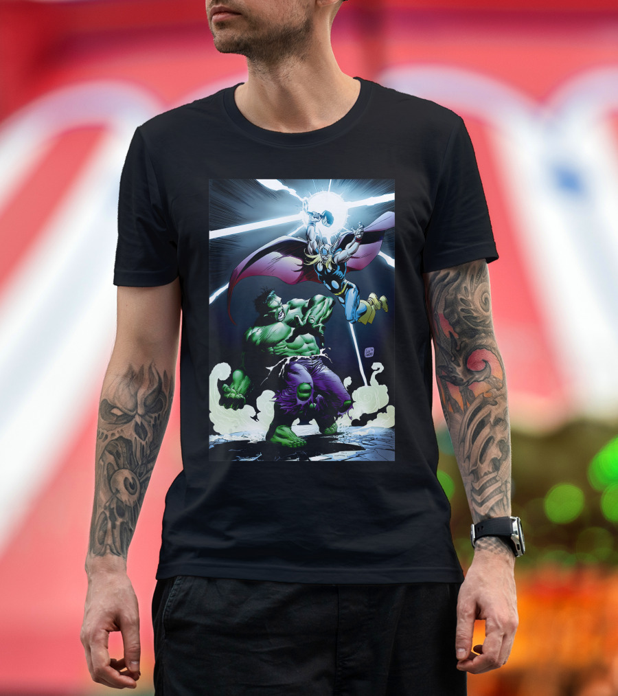 Marvel Hulk Battle Thor Mjolnir Clash Epic Fight T-Shirt