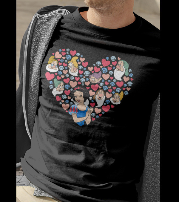 Disney Snow White And The Seven Dwarfs Heart Valentines Day Romance T-Shirt