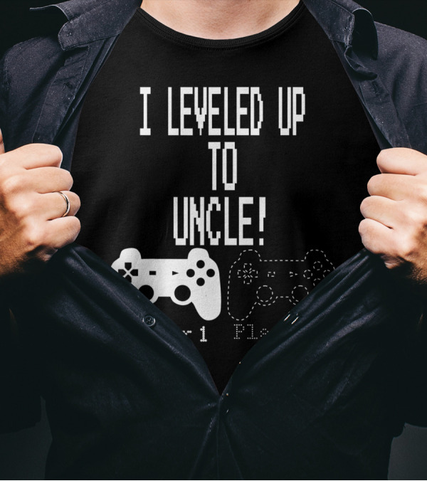 I Leveled Up To Uncle Player 1 Player 2 Joining Gaming Controller T-Shirt
