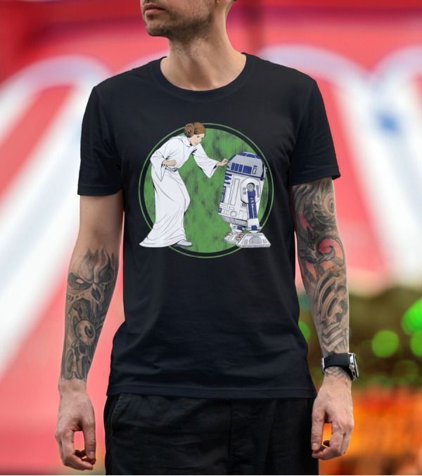 Premium T-Shirt: Star Wars Princess Leia and R2-D2 Dynamic Interaction Scene T-Shirt Star Wars Princess Leia and R2-D2 Dynamic Interaction Scene T-Shirt
