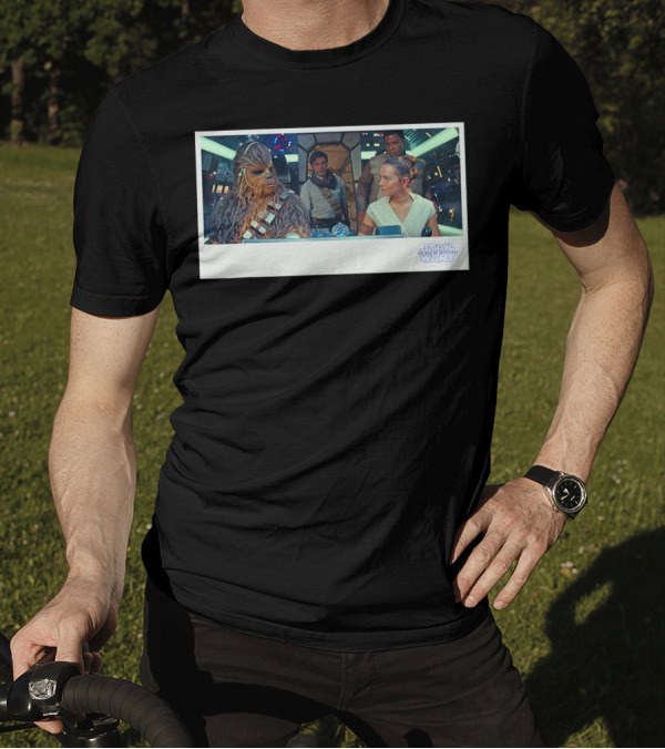 Star Wars Rise Of Skywalker Rey Chewie Poe Finn Co Pilot Scene T-Shirt