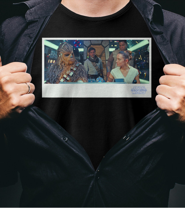 Star Wars Rise Of Skywalker Rey Chewie Poe Finn Co Pilot Scene T-Shirt