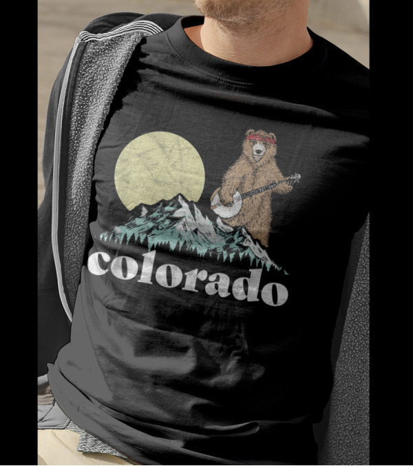 Colorado Bear Playing Banjo With Mountains And Moon T-Shirt