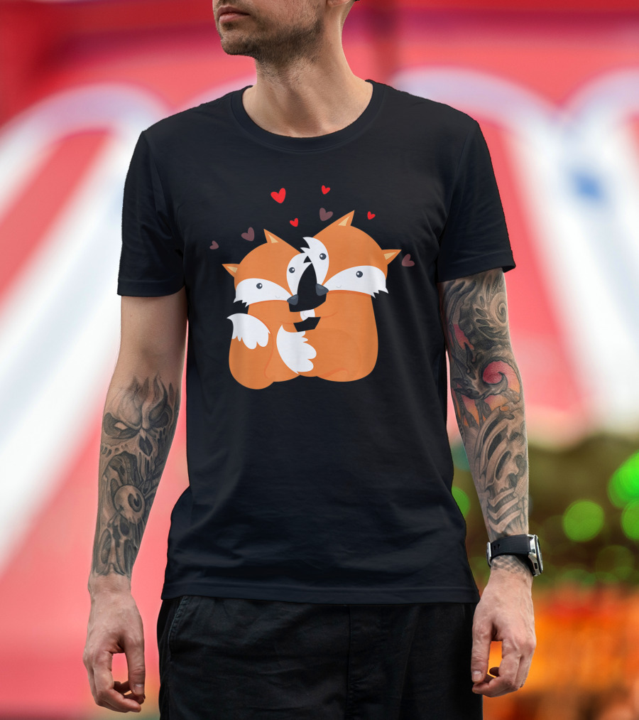 Foxes With Hearts Valentines Day Pink And Red T-Shirt