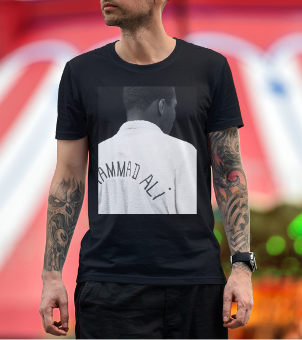 Premium T-Shirt: Muhammad Ali The Legend Iconic Pose Back Robe T-Shirt Muhammad Ali The Legend Iconic Pose Back Robe T-Shirt