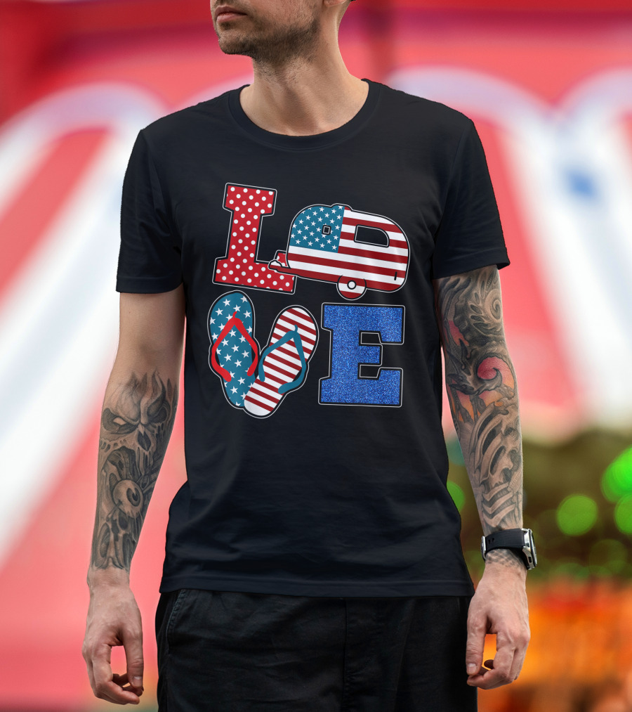 Love USA Flag Camper Flip Flop 4th of July Camping T-Shirt