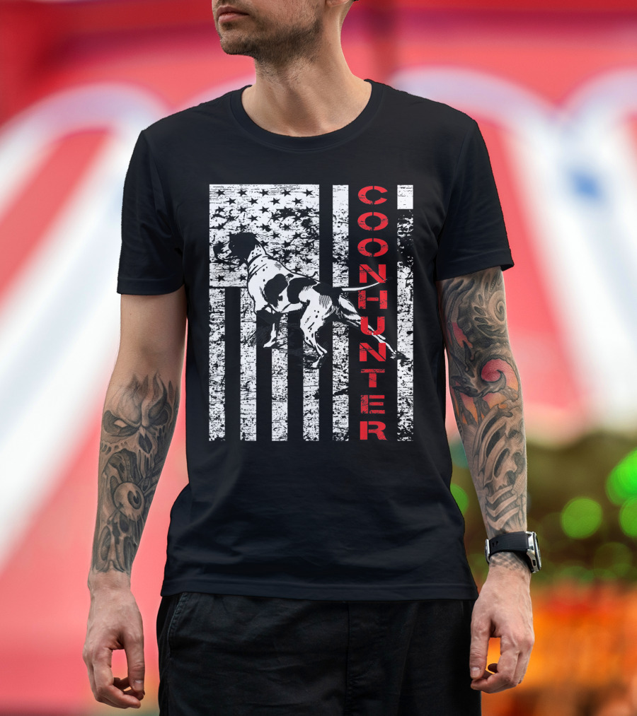 Distressed Coon Hunter Hound Dog with USA Flag T-Shirt