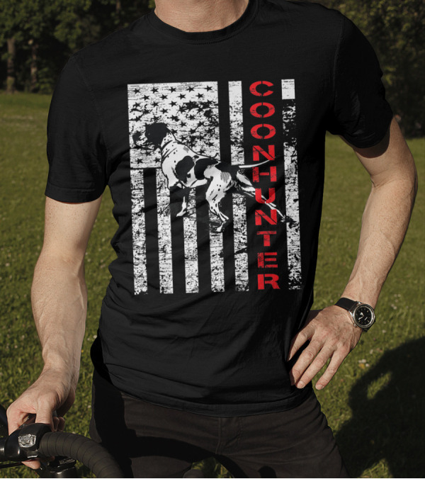 Distressed Coon Hunter Hound Dog With USA Flag T-Shirt
