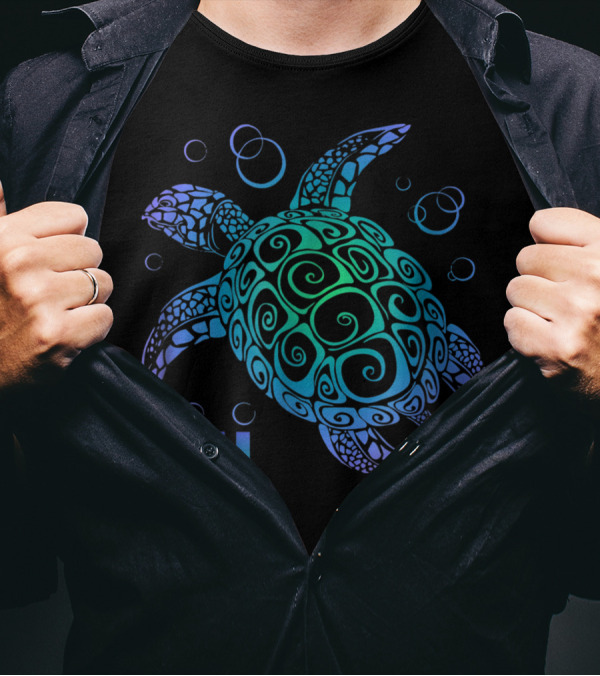 Fiji Polynesian Tribal Turtle With Ocean Bubbles T-Shirt