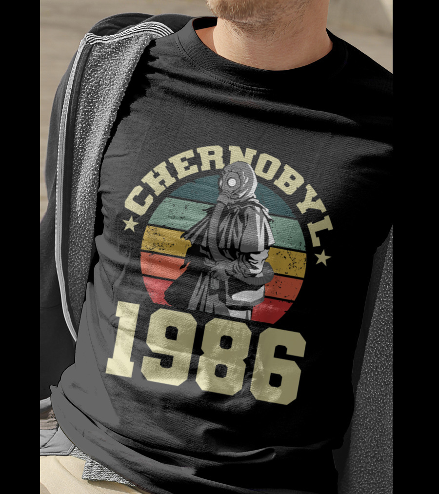 Chernobyl 1986 Vintage Gas Mask Retro Stripes T-Shirt