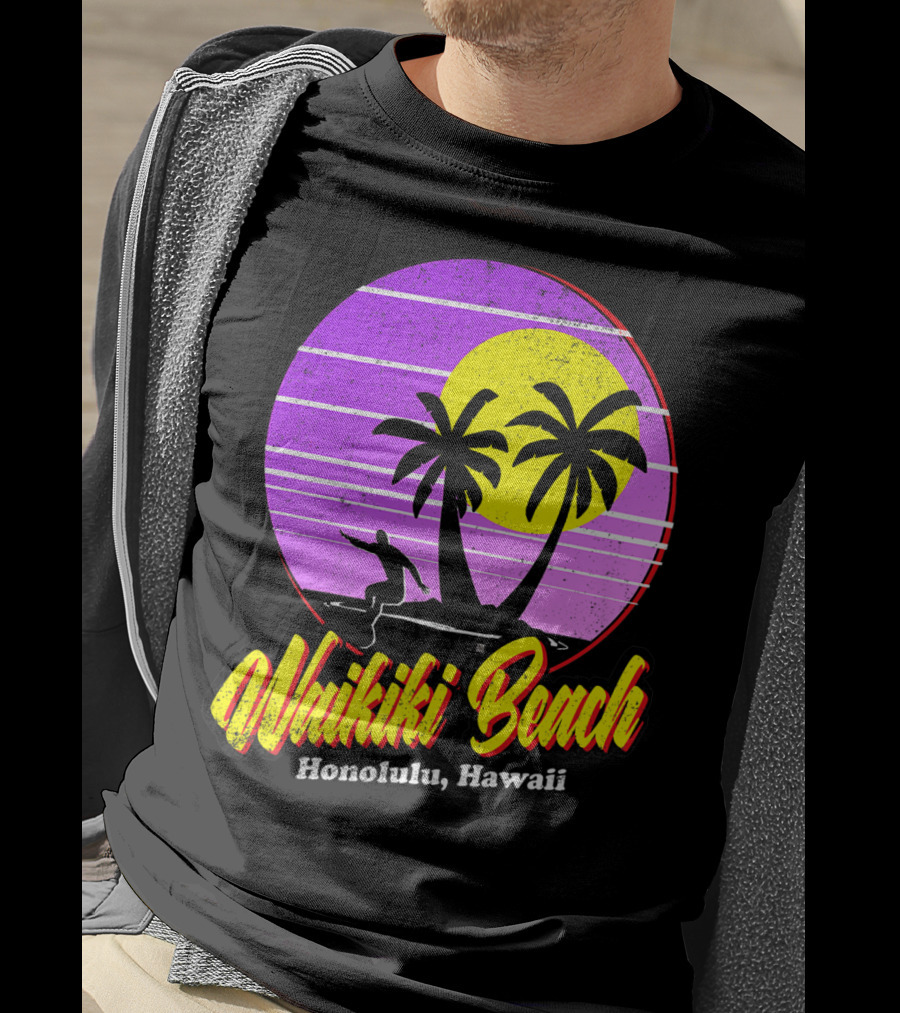 Waikiki Beach Honolulu Hawaii Retro Surfer 80s Vintage Palm Sunset T-Shirt
