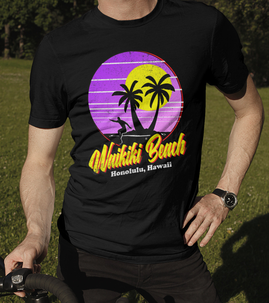 Waikiki Beach Honolulu Hawaii Retro Surfer 80s Vintage Palm Sunset T-Shirt