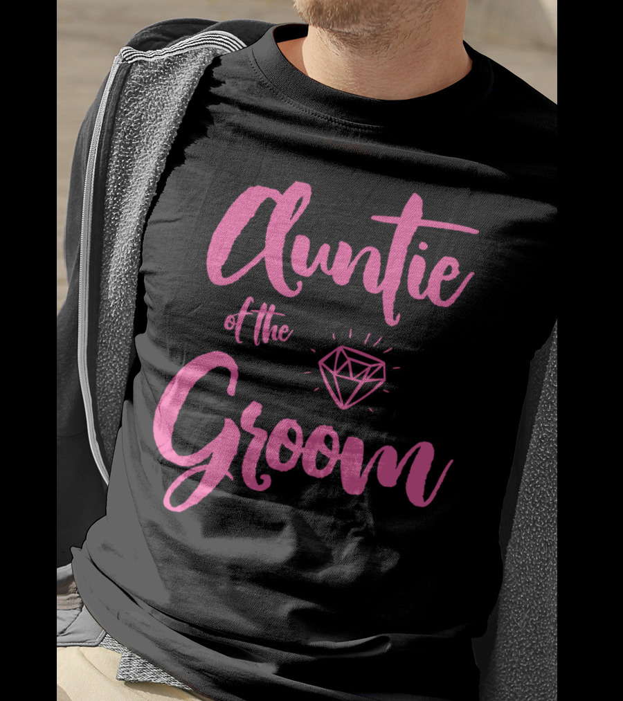 Auntie Of The Groom Pink Diamond Bridal Party T-Shirt