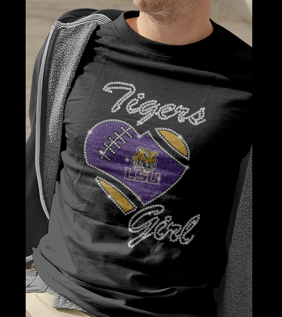 LSU Tigers Girl Heart Football Sparkle Design DNTee25 T-Shirt